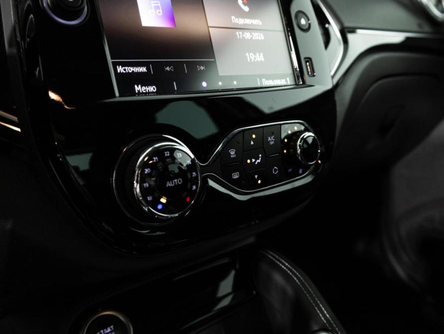 Renault Kaptur I Рестайлинг Санкт-Петербург  - изображение 16