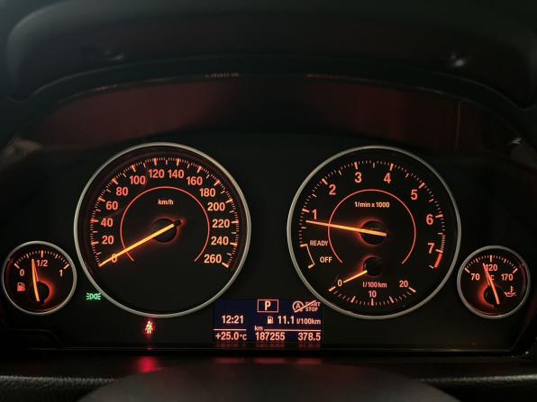 BMW 3 серии VI (F3x) Рестайлинг с пробегом 2016 года, цена 1 950 000 рублей, 187000 км, седан, Автокод Объявления