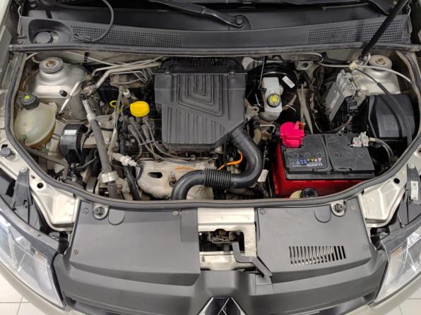 Renault Sandero II с пробегом 2015 года, цена 689 000 рублей, 151086 км, хэтчбек, Автокод Объявления