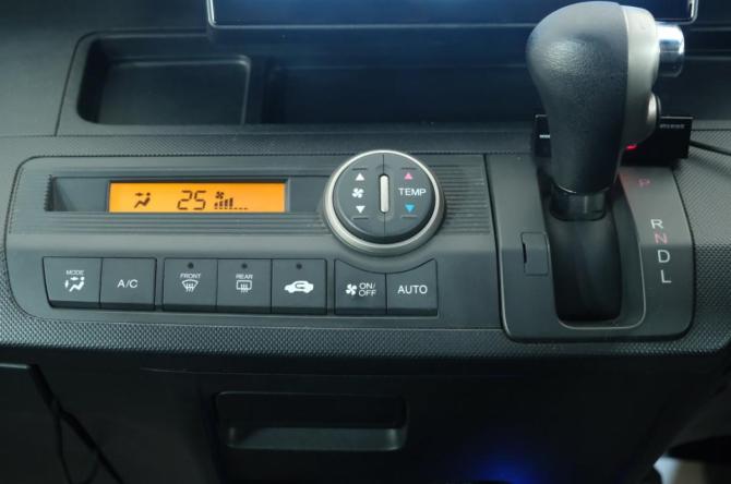 Honda Freed I Рестайлинг с пробегом 2012 года, цена 1 149 000 рублей, 161200 км, компактвэн, Автокод Объявления