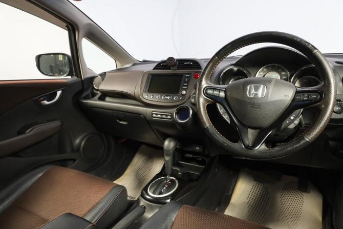 Honda Fit Shuttle I с пробегом 2012 года, цена 1 069 000 рублей, 166000 км, универсал, Автокод Объявления