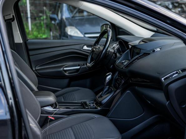 Ford Kuga II Рестайлинг с пробегом 2017 года, цена 1 518 000 рублей, 124360 км, внедорожник, Автокод Объявления