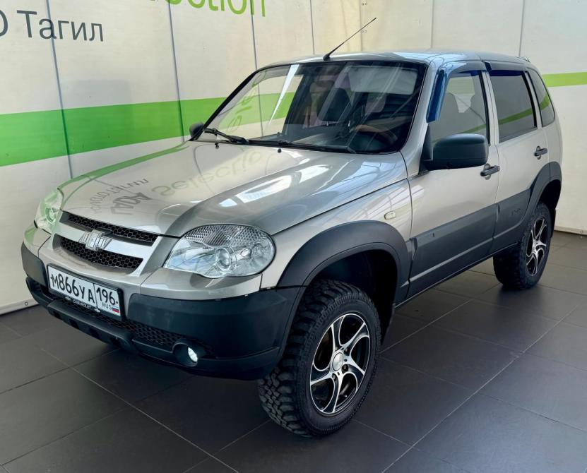 Chevrolet Niva I Рестайлинг Нижний Тагил  - изображение 1