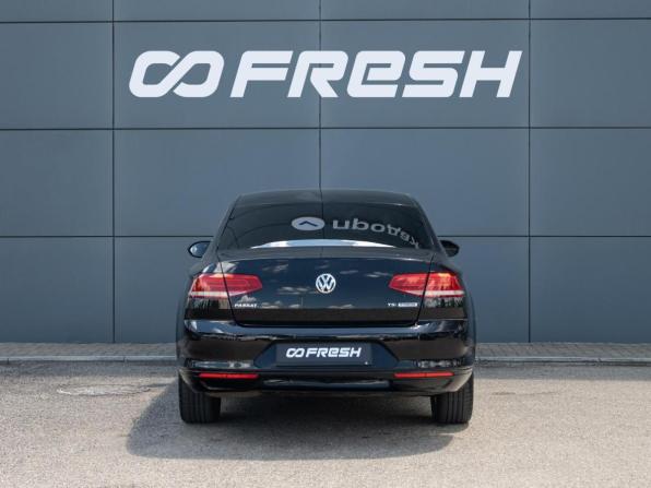 Volkswagen Passat B8 с пробегом 2016 года, цена 1 790 000 рублей, 188513 км, седан, Автокод Объявления