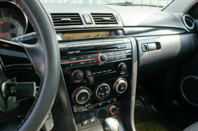 Mazda 3 I (BK) Рестайлинг с пробегом 2008 года, цена 680 000 рублей, 163000 км, седан, Автокод Объявления