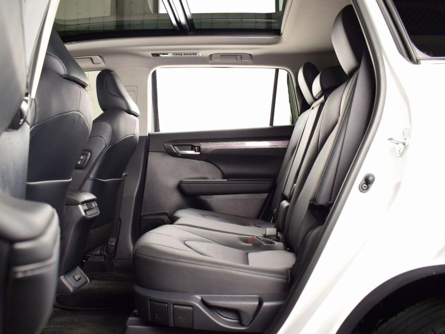 Toyota Highlander IV (XU70) Кемерово  - изображение 16