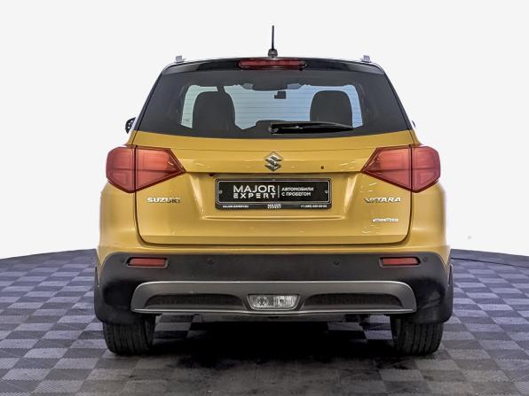 Suzuki Vitara II Рестайлинг с пробегом 2021 года, цена 2 100 000 рублей, 46190 км, внедорожник, Автокод Объявления
