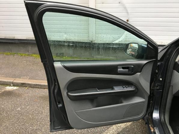 Ford Focus II Рестайлинг с пробегом 2008 года, цена 289 000 рублей, 251640 км, универсал, Автокод Объявления