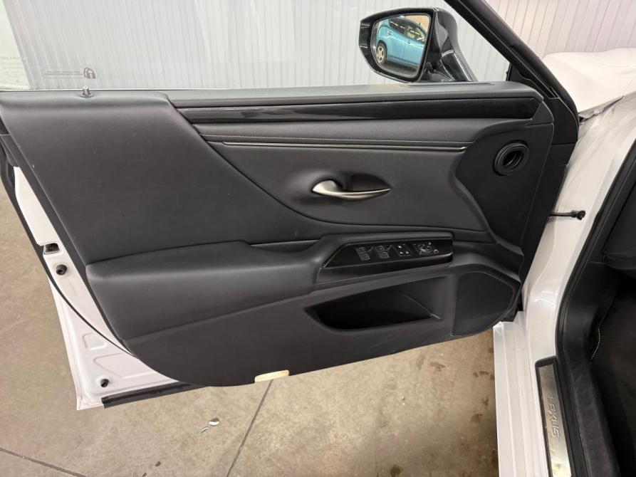 Lexus ES VII Краснодар  - изображение 16
