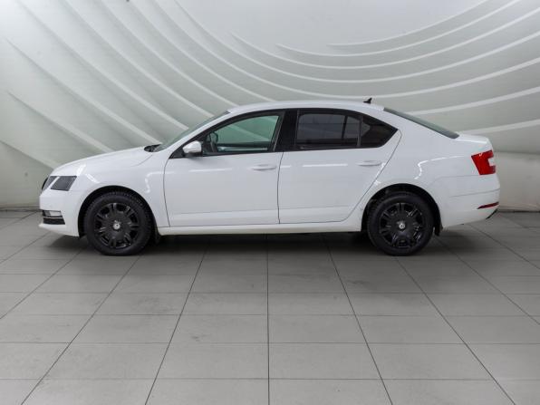 Skoda Octavia III (A7) Рестайлинг с пробегом 2018 года, цена 1 538 000 рублей, 122941 км, лифтбек, Автокод Объявления