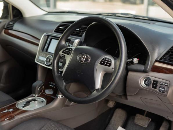 Toyota Allion II Рестайлинг с пробегом 2016 года, цена 1 500 000 рублей, 133000 км, седан, Автокод Объявления