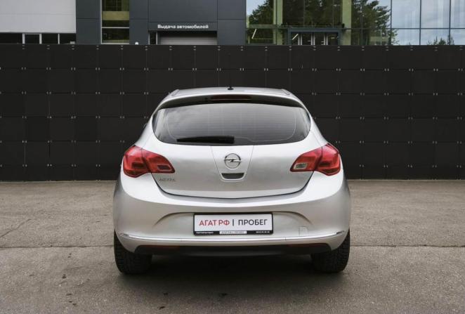 Opel Astra J Рестайлинг с пробегом 2013 года, цена 730 000 рублей, 91400 км, универсал, Автокод Объявления