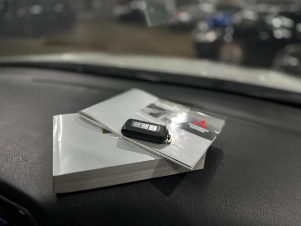 Mitsubishi Outlander III Рестайлинг 3 с пробегом 2022 года, цена 2 370 000 рублей, 147409 км, внедорожник, Автокод Объявления