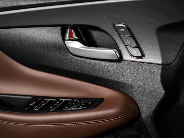 Hyundai Santa Fe IV Рестайлинг с пробегом 2021 года, цена 3 275 000 рублей, 121743 км, внедорожник, Автокод Объявления