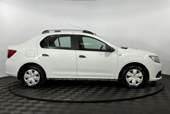 Renault Logan II с пробегом 2015 года, цена 545 000 рублей, 185000 км, седан, Автокод Объявления
