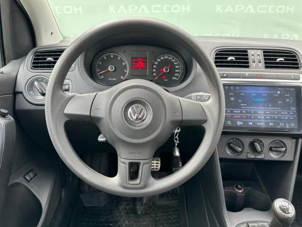 Volkswagen Polo V с пробегом 2011 года, цена 700 000 рублей, 84162 км, седан, Автокод Объявления