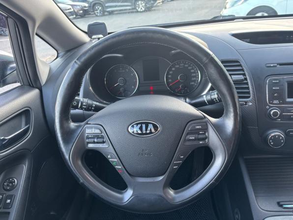 Kia Cerato III с пробегом 2016 года, цена 1 330 000 рублей, 72000 км, седан, Автокод Объявления