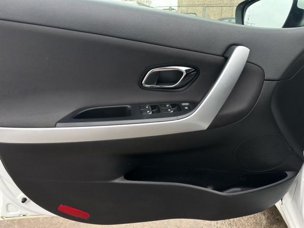 Kia Ceed II Рестайлинг с пробегом 2016 года, цена 1 090 000 рублей, 108236 км, хэтчбек, Автокод Объявления