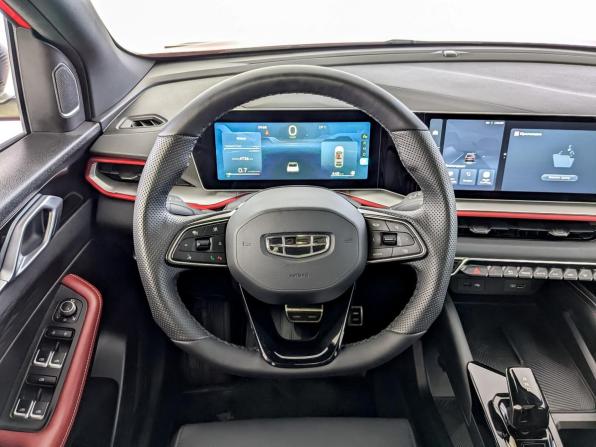 Geely Coolray I Рестайлинг с пробегом 2024 года, цена 2 459 000 рублей, 4725 км, внедорожник, Автокод Объявления