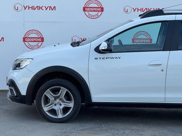 Renault Sandero II Рестайлинг с пробегом 2020 года, цена 879 000 рублей, 163035 км, хэтчбек, Автокод Объявления
