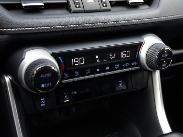 Toyota RAV4 V (XA50) с пробегом 2021 года, цена 3 199 000 рублей, 57629 км, внедорожник, Автокод Объявления
