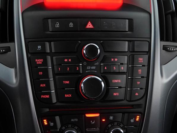 Opel Astra J Рестайлинг с пробегом 2012 года, цена 1 150 000 рублей, 152241 км, хэтчбек, Автокод Объявления