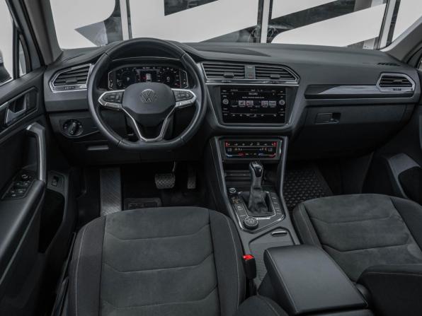 Volkswagen Tiguan II Рестайлинг с пробегом 2021 года, цена 3 099 000 рублей, 90364 км, внедорожник, Автокод Объявления