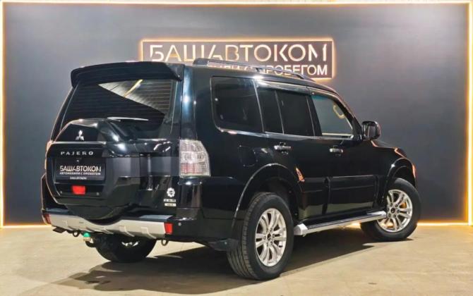 Mitsubishi Pajero IV Рестайлинг 2 с пробегом 2017 года, цена 2 600 000 рублей, 175404 км, внедорожник, Автокод Объявления