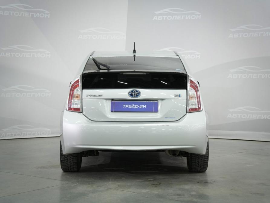 Toyota Prius III Рестайлинг (XW30) Новосибирск  - изображение 6