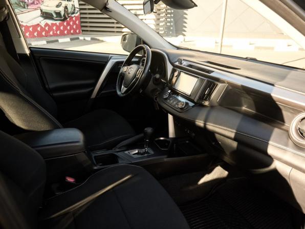 Toyota RAV4 IV (XA40) Рестайлинг с пробегом 2017 года, цена 2 475 000 рублей, 126089 км, внедорожник, Автокод Объявления