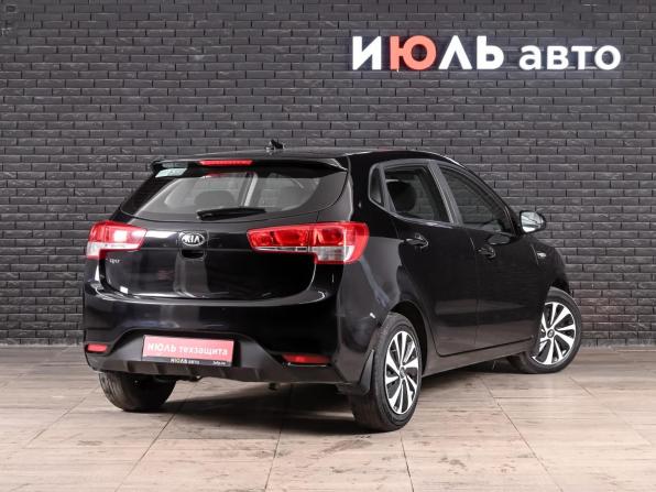 Kia Rio III Рестайлинг с пробегом 2017 года, цена 1 020 000 рублей, 117070 км, хэтчбек, Автокод Объявления