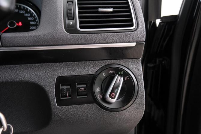 Volkswagen Touran I Рестайлинг 2 с пробегом 2012 года, цена 1 099 000 рублей, 67100 км, компактвэн, Автокод Объявления
