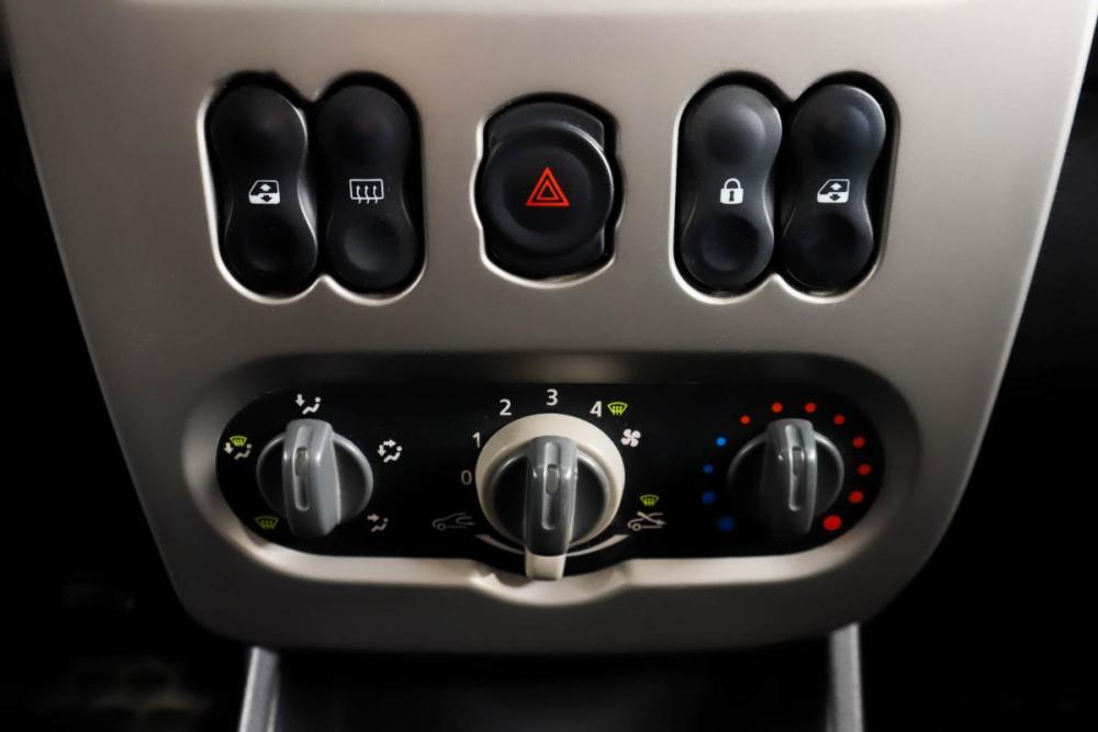 Renault Logan I Рестайлинг Пермь  - изображение 16