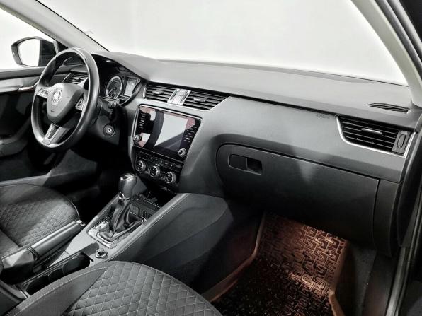 Skoda Octavia III (A7) Рестайлинг с пробегом 2017 года, цена 1 460 000 рублей, 155148 км, лифтбек, Автокод Объявления