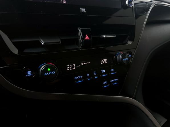 Toyota Camry VIII (XV70) Рестайлинг с пробегом 2021 года, цена 3 750 000 рублей, 105000 км, седан, Автокод Объявления