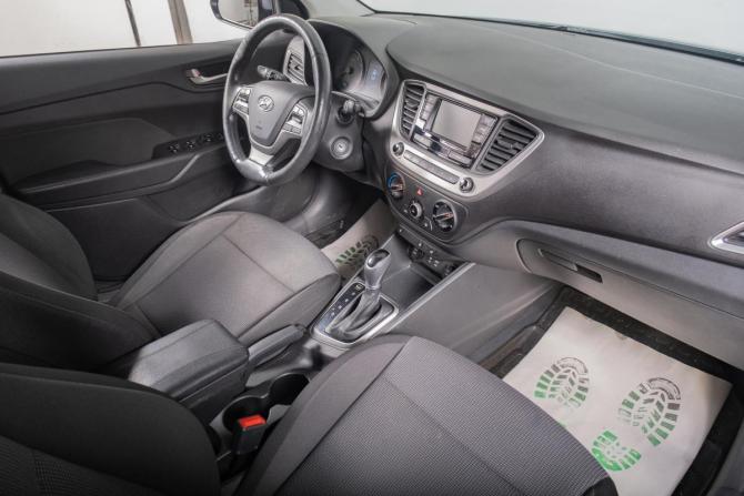 Hyundai Solaris II с пробегом 2017 года, цена 1 399 000 рублей, 88700 км, седан, Автокод Объявления