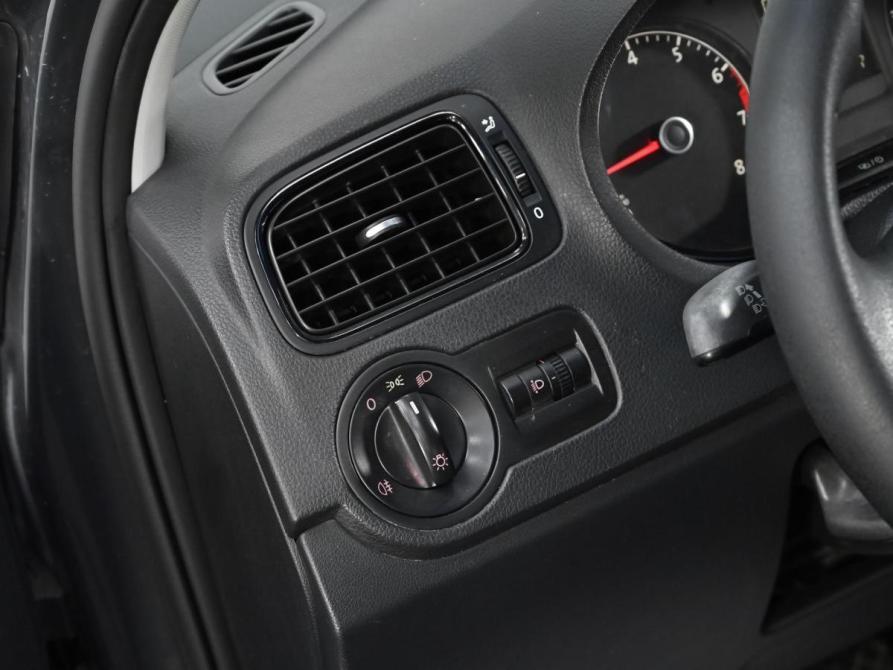 Volkswagen Polo V Рестайлинг Москва  - изображение 7