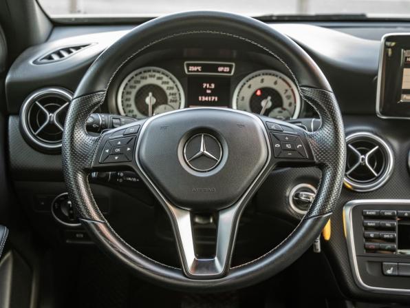 Mercedes-Benz A-Класс III (W176) с пробегом 2013 года, цена 1 428 000 рублей, 134171 км, хэтчбек, Автокод Объявления