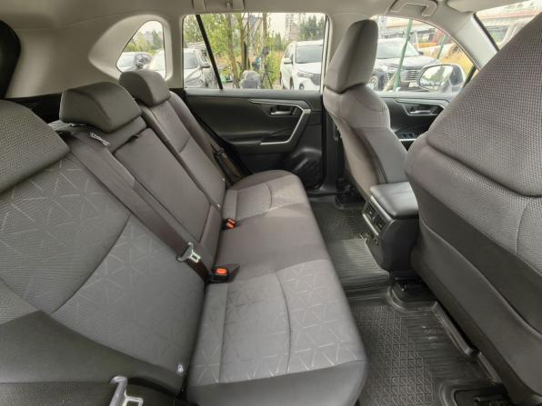 Toyota RAV4 V (XA50) с пробегом 2021 года, цена 3 139 000 рублей, 86717 км, внедорожник, Автокод Объявления