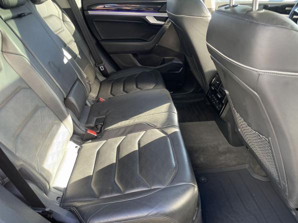 Volkswagen Touareg III с пробегом 2019 года, цена 4 029 000 рублей, 197871 км, внедорожник, Автокод Объявления