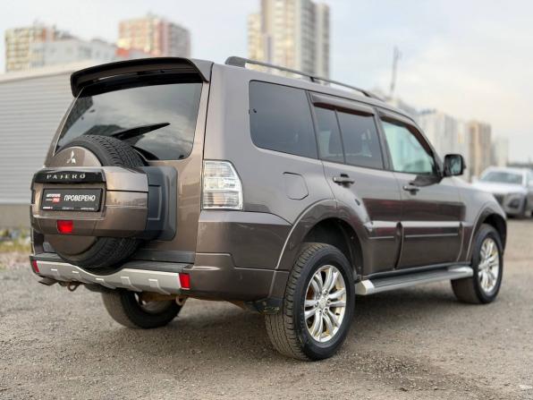Mitsubishi Pajero IV Рестайлинг 1 с пробегом 2011 года, цена 1 495 000 рублей, 295200 км, внедорожник, Автокод Объявления