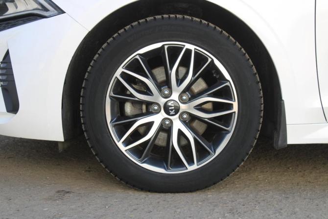 Kia K5 III с пробегом 2021 года, цена 2 635 000 рублей, 96879 км, седан, Автокод Объявления
