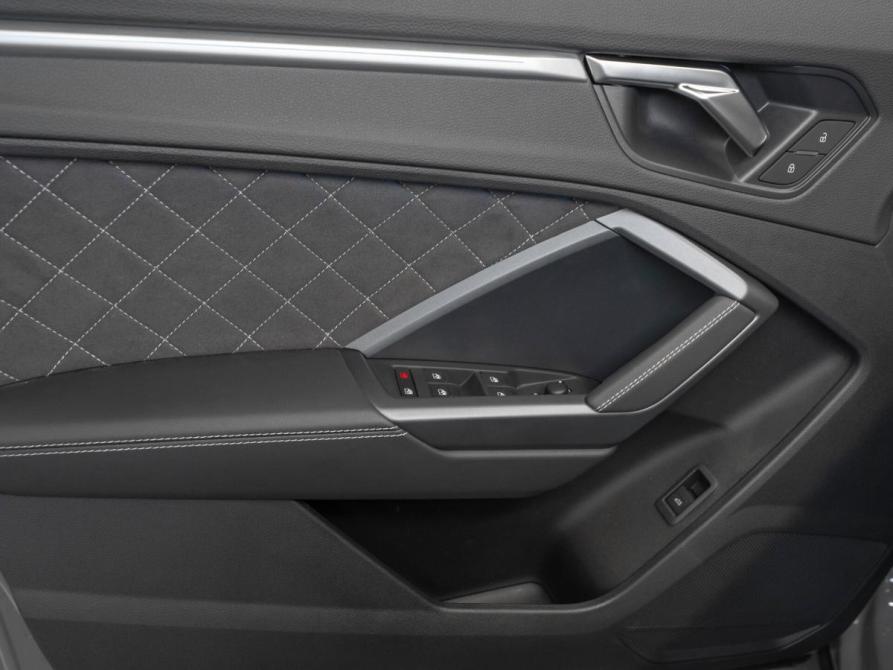 Audi Q3 II (F3) Москва  - изображение 16