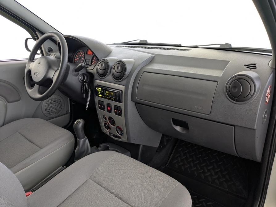 Renault Logan I Москва  - изображение 18
