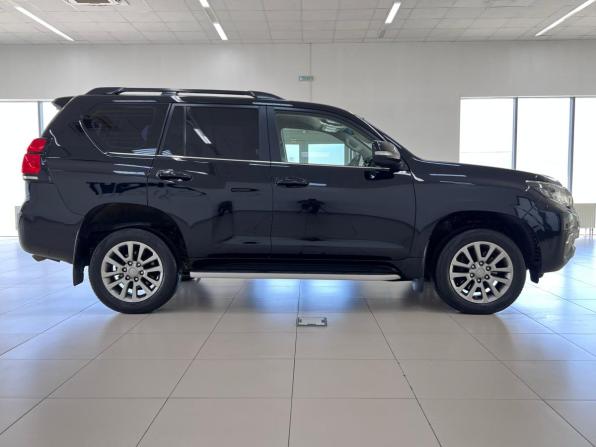 Toyota Land Cruiser Prado 150 Series Рестайлинг 2 с пробегом 2017 года, цена 4 300 000 рублей, 281170 км, внедорожник, Автокод Объявления