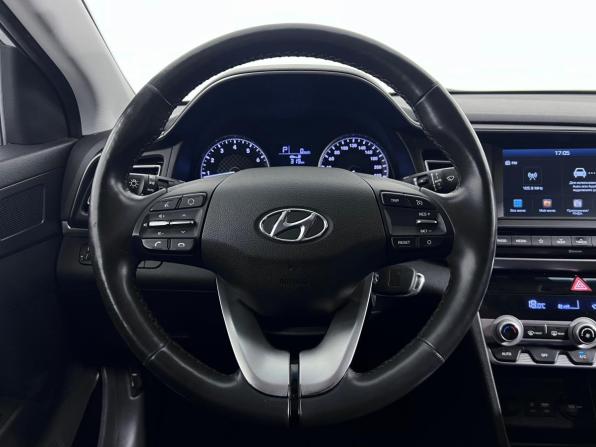 Hyundai Elantra VI (AD) Рестайлинг с пробегом 2019 года, цена 1 770 000 рублей, 68546 км, седан, Автокод Объявления
