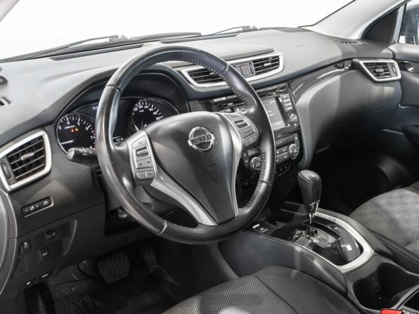 Nissan Qashqai II с пробегом 2016 года, цена 1 699 000 рублей, 59711 км, внедорожник, Автокод Объявления