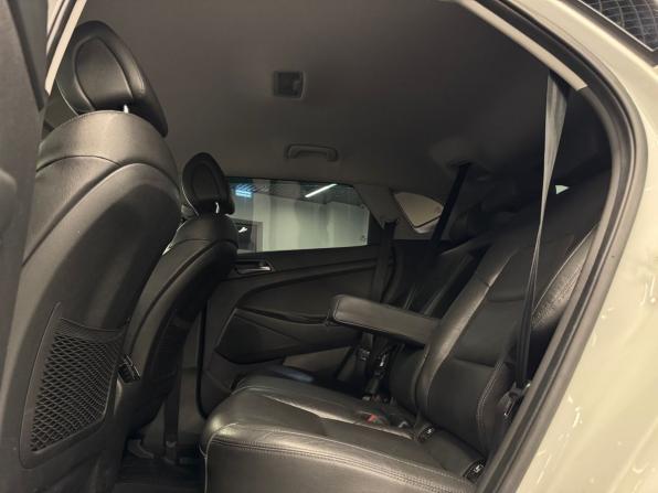 Hyundai Tucson III с пробегом 2015 года, цена 1 549 000 рублей, 240000 км, внедорожник, Автокод Объявления