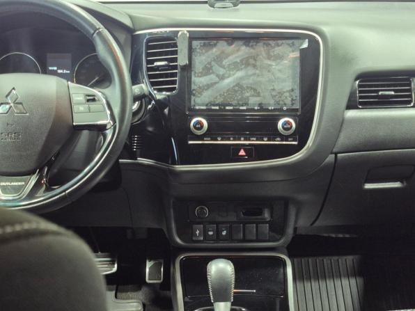 Mitsubishi Outlander III Рестайлинг 3 с пробегом 2021 года, цена 3 655 000 рублей, 27052 км, внедорожник, Автокод Объявления