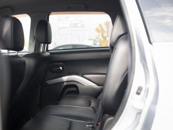 Peugeot 4007 с пробегом 2008 года, цена 900 000 рублей, 201789 км, внедорожник, Автокод Объявления